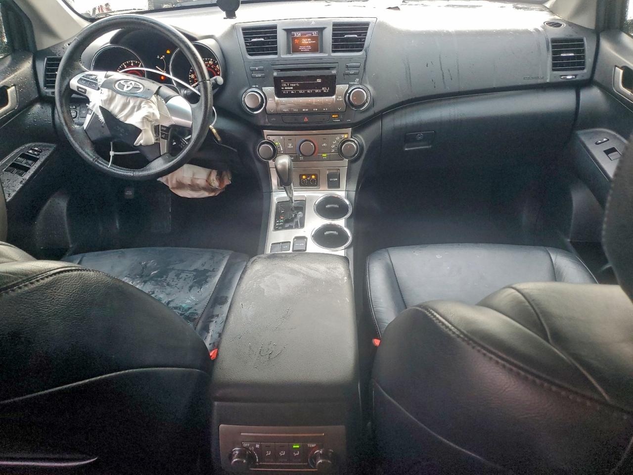 2012 TOYOTA HIGHLANDER BASE photo 8
