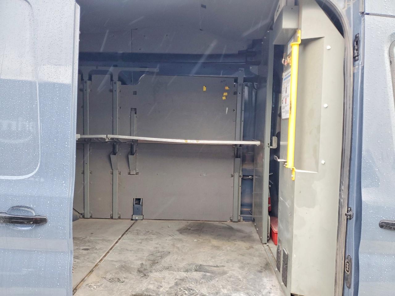 2020 FORD TRANSIT 250 DELIVERY VAN photo 11