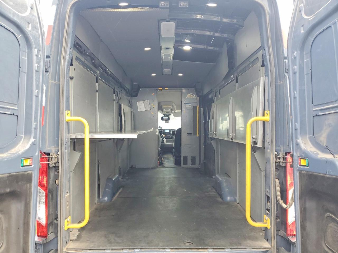 2020 FORD TRANSIT T-250 photo 10