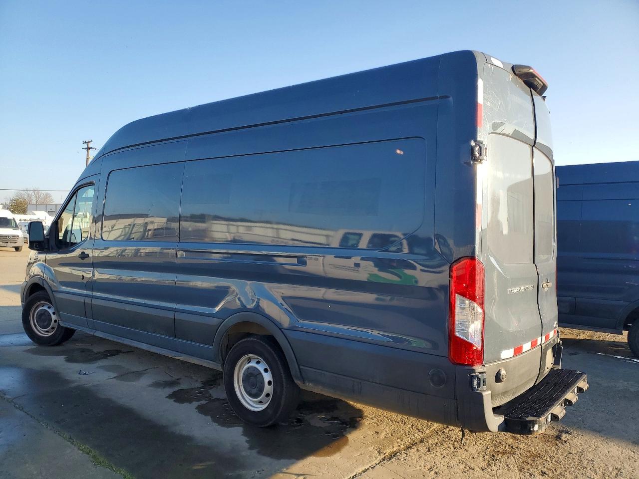 2020 FORD TRANSIT T-250 photo 2