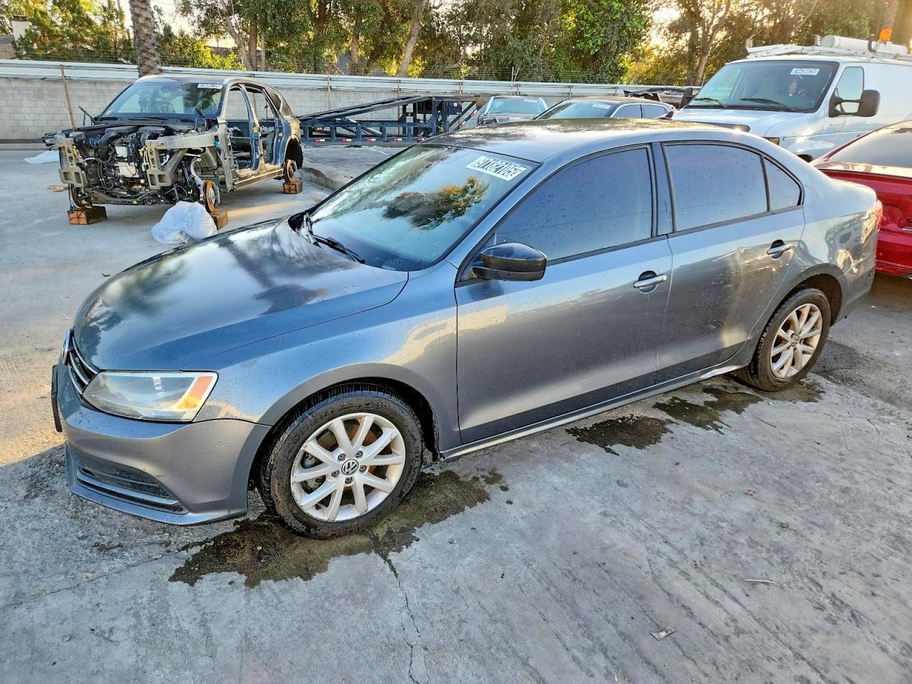 2015 VOLKSWAGEN JETTA