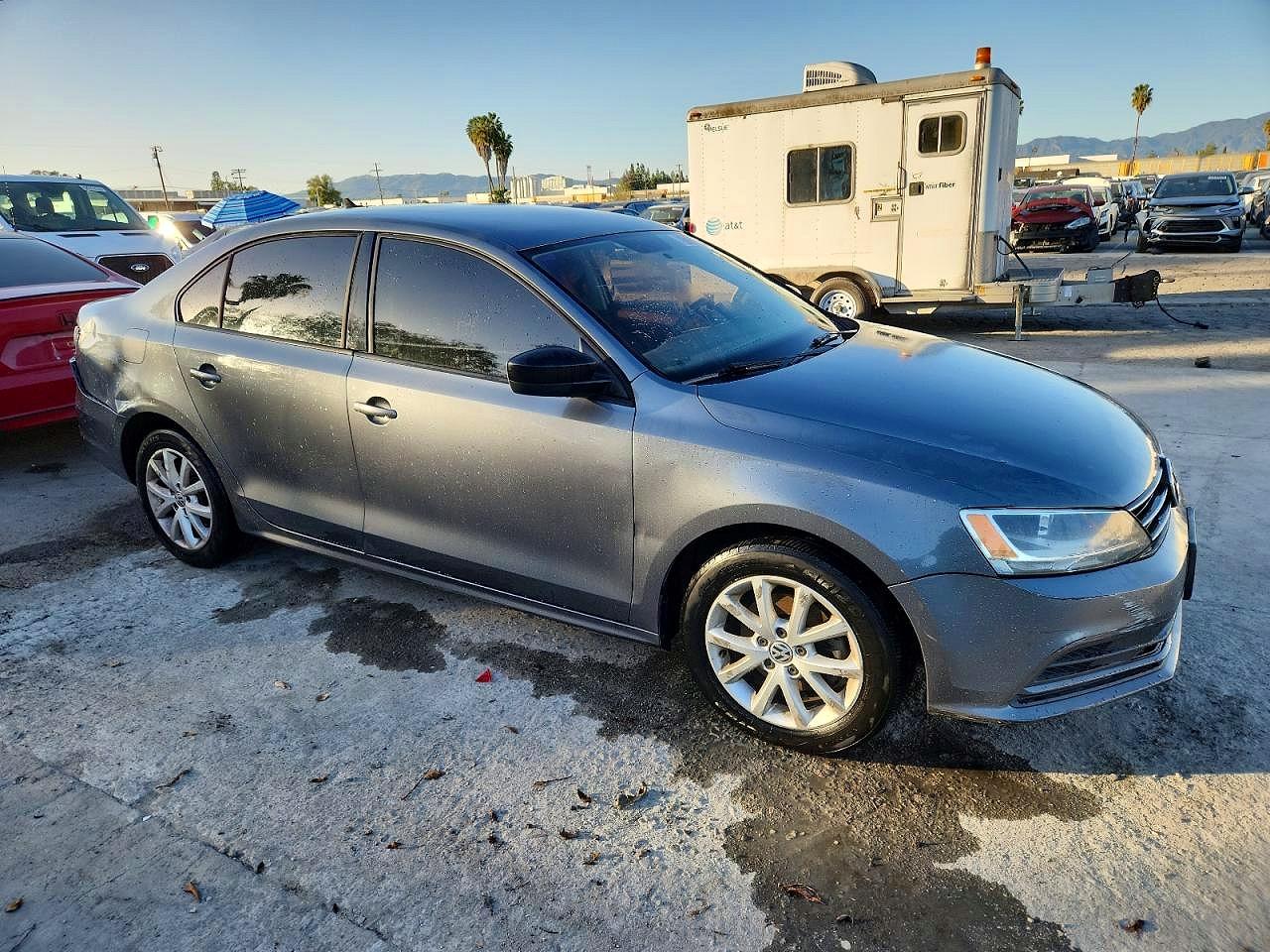 2015 VOLKSWAGEN JETTA SE photo 4