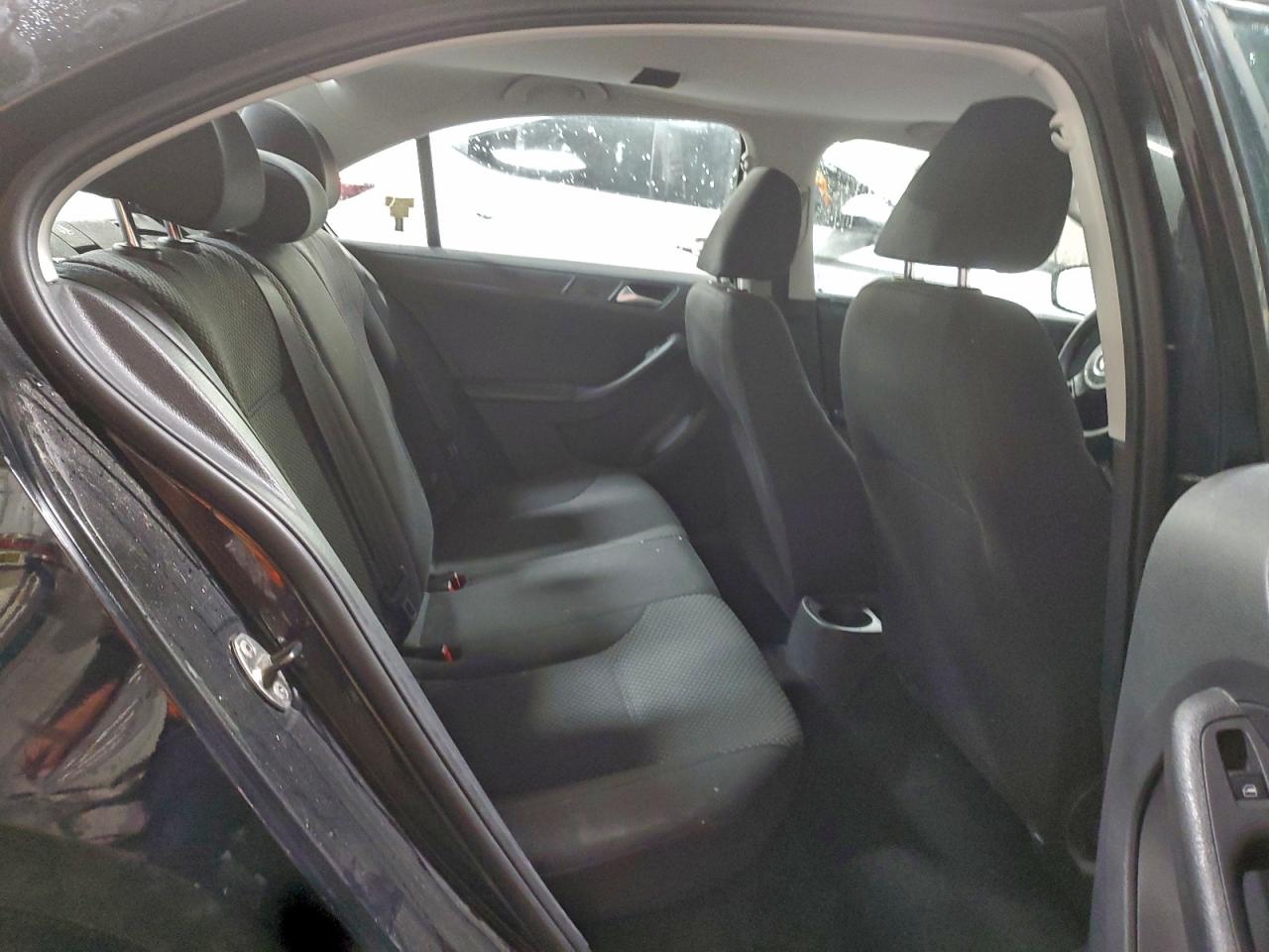 2013 VOLKSWAGEN JETTA BASE photo 10