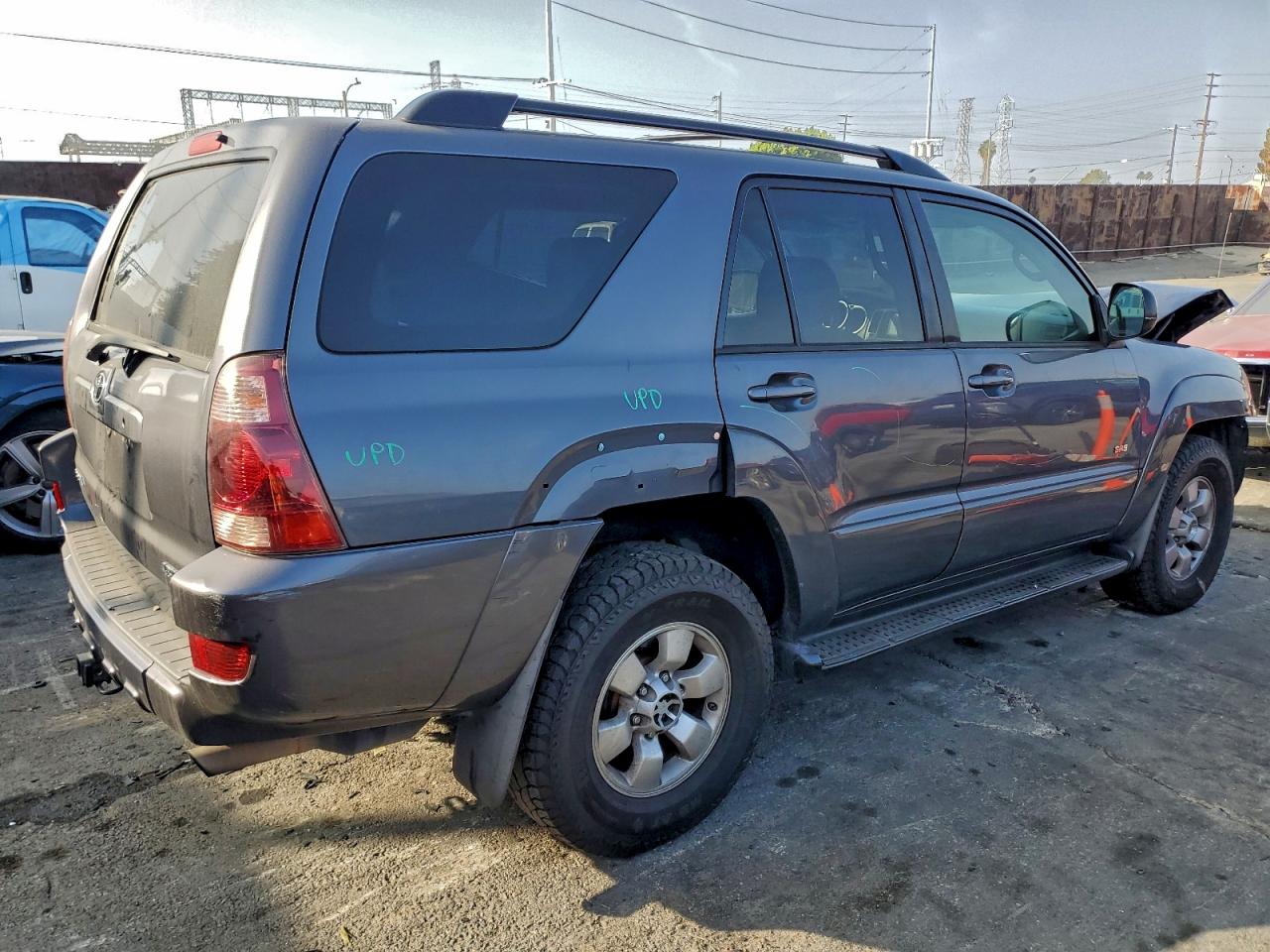 2005 TOYOTA 4RUNNER SR5 photo 3