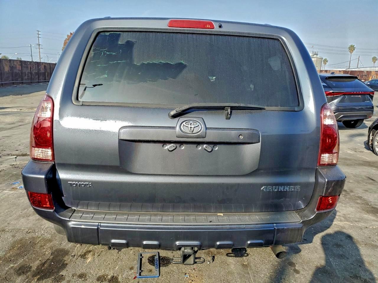 2005 TOYOTA 4RUNNER SR5 photo 6