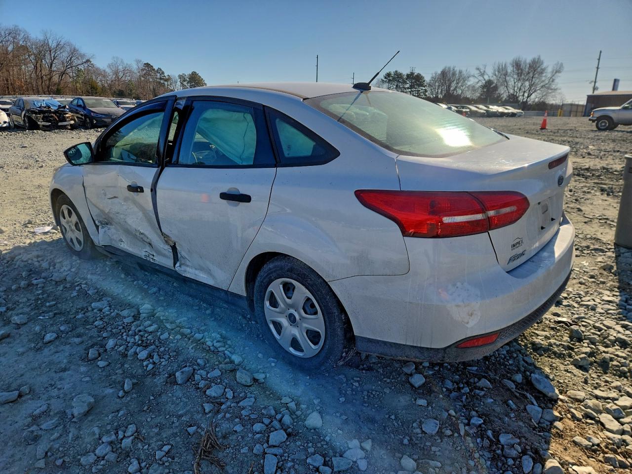 2015 FORD FOCUS S photo 2
