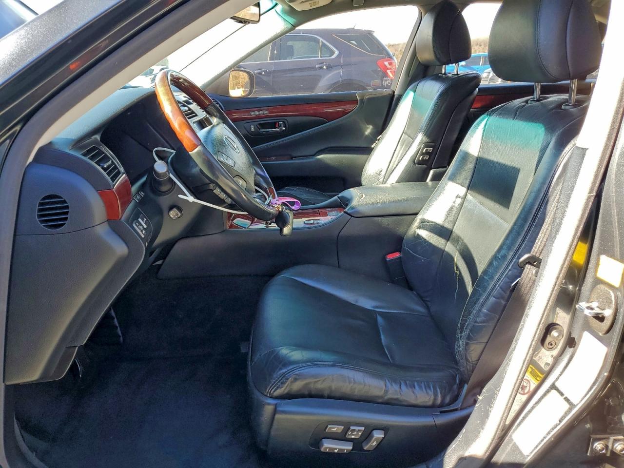 2009 LEXUS LS 460 photo 7