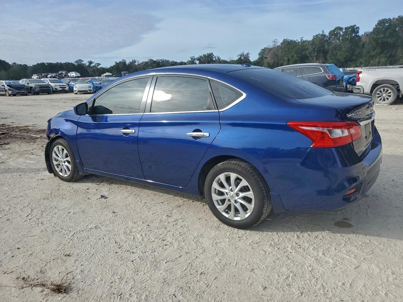 2019 NISSAN SENTRA S photo 2