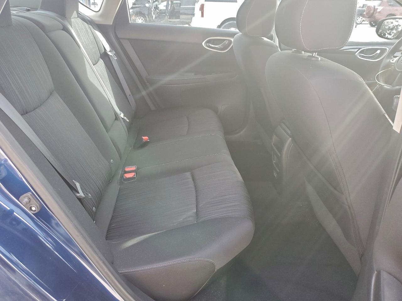 2019 NISSAN SENTRA S photo 10