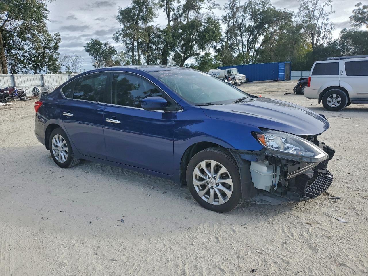 2019 NISSAN SENTRA S photo 4