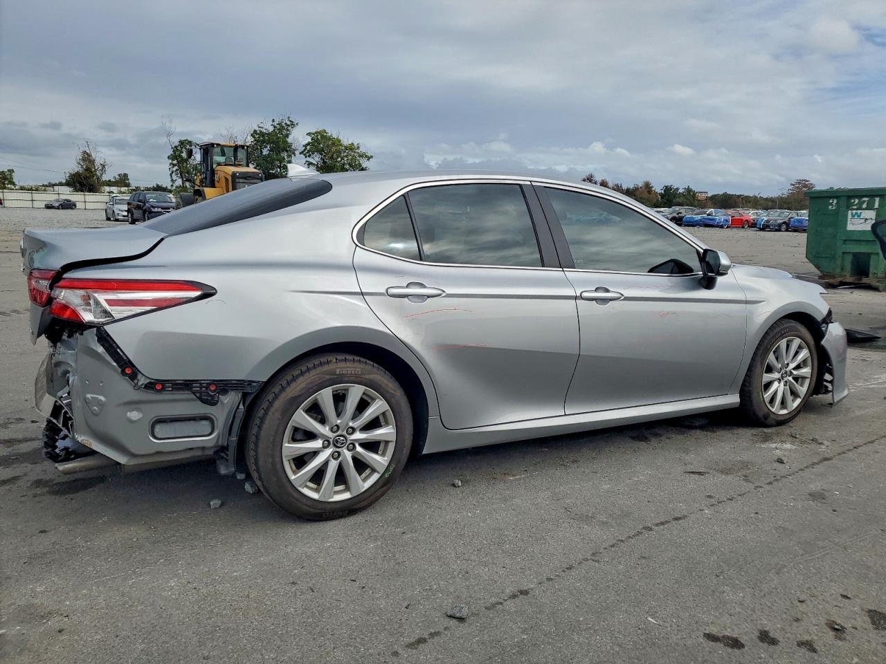 2019 TOYOTA CAMRY L photo 3