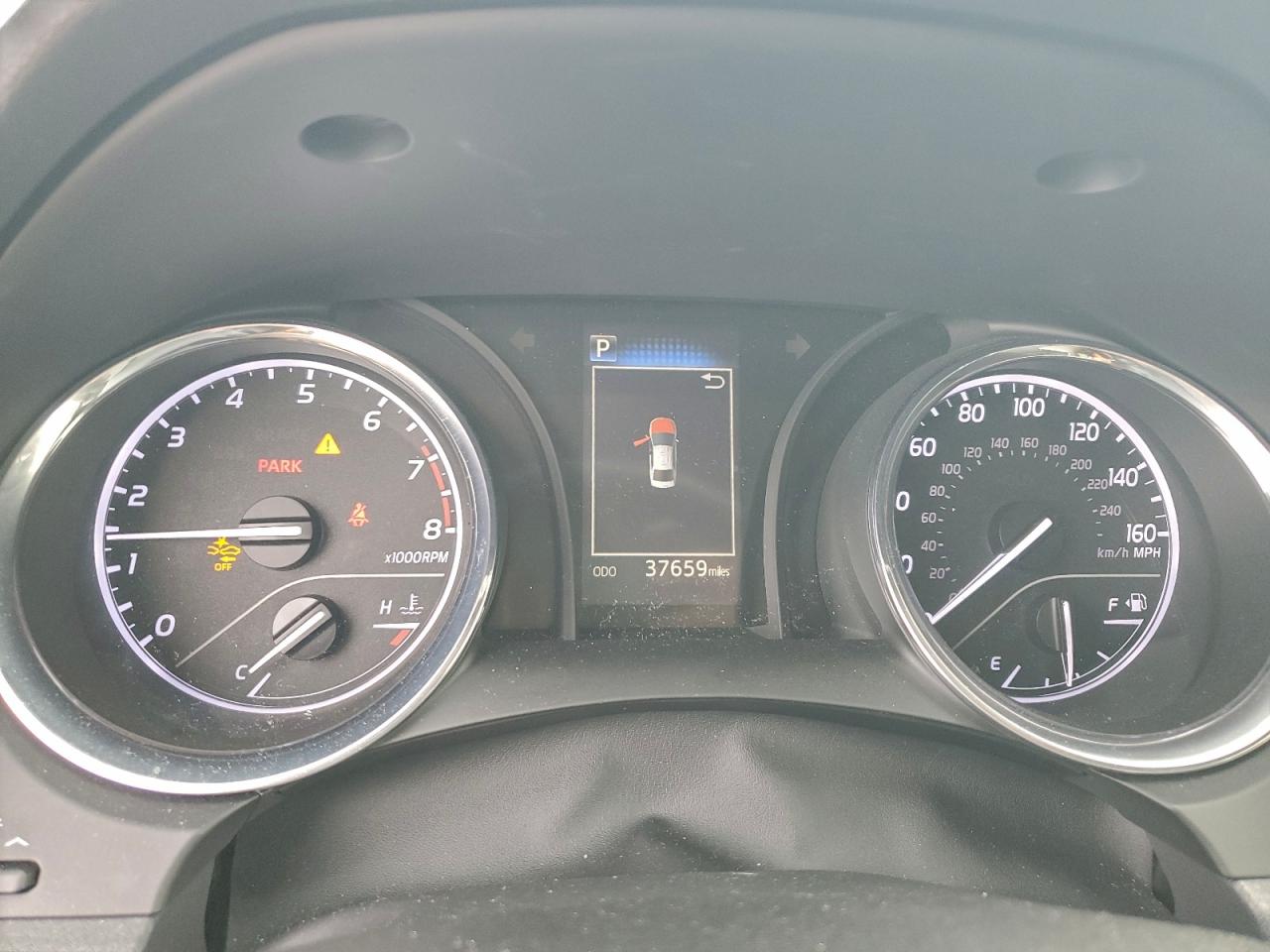 2019 TOYOTA CAMRY L photo 9