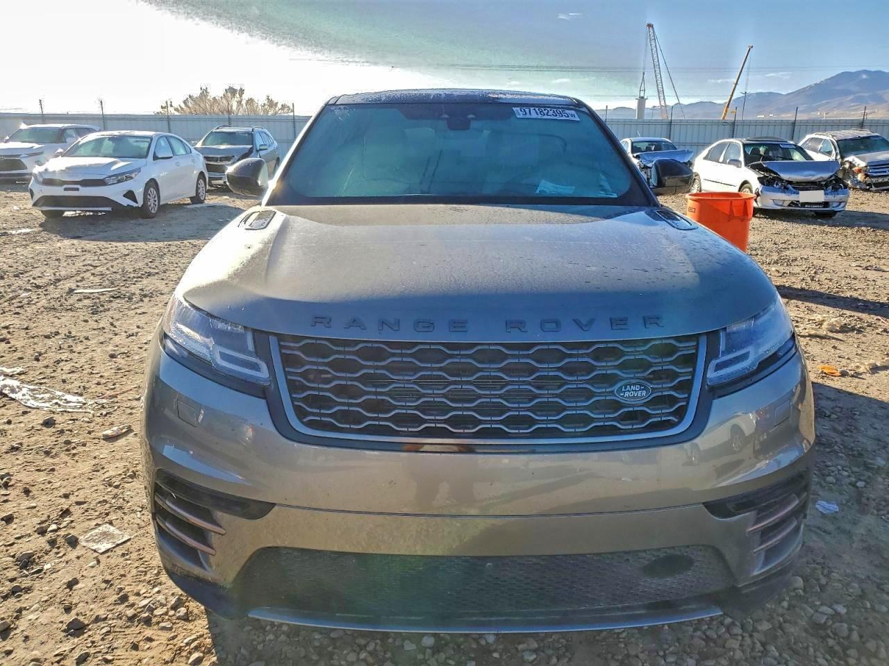 2018 LAND ROVER RANGE ROVER VELAR R-DYNAMIC HSE photo 5