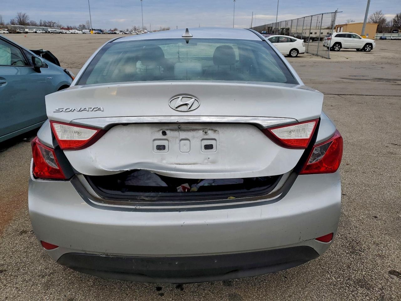 2014 HYUNDAI SONATA GLS photo 6