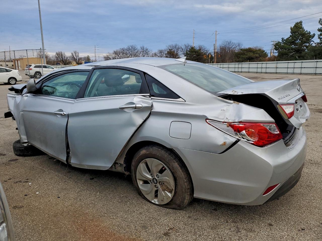 2014 HYUNDAI SONATA GLS photo 2