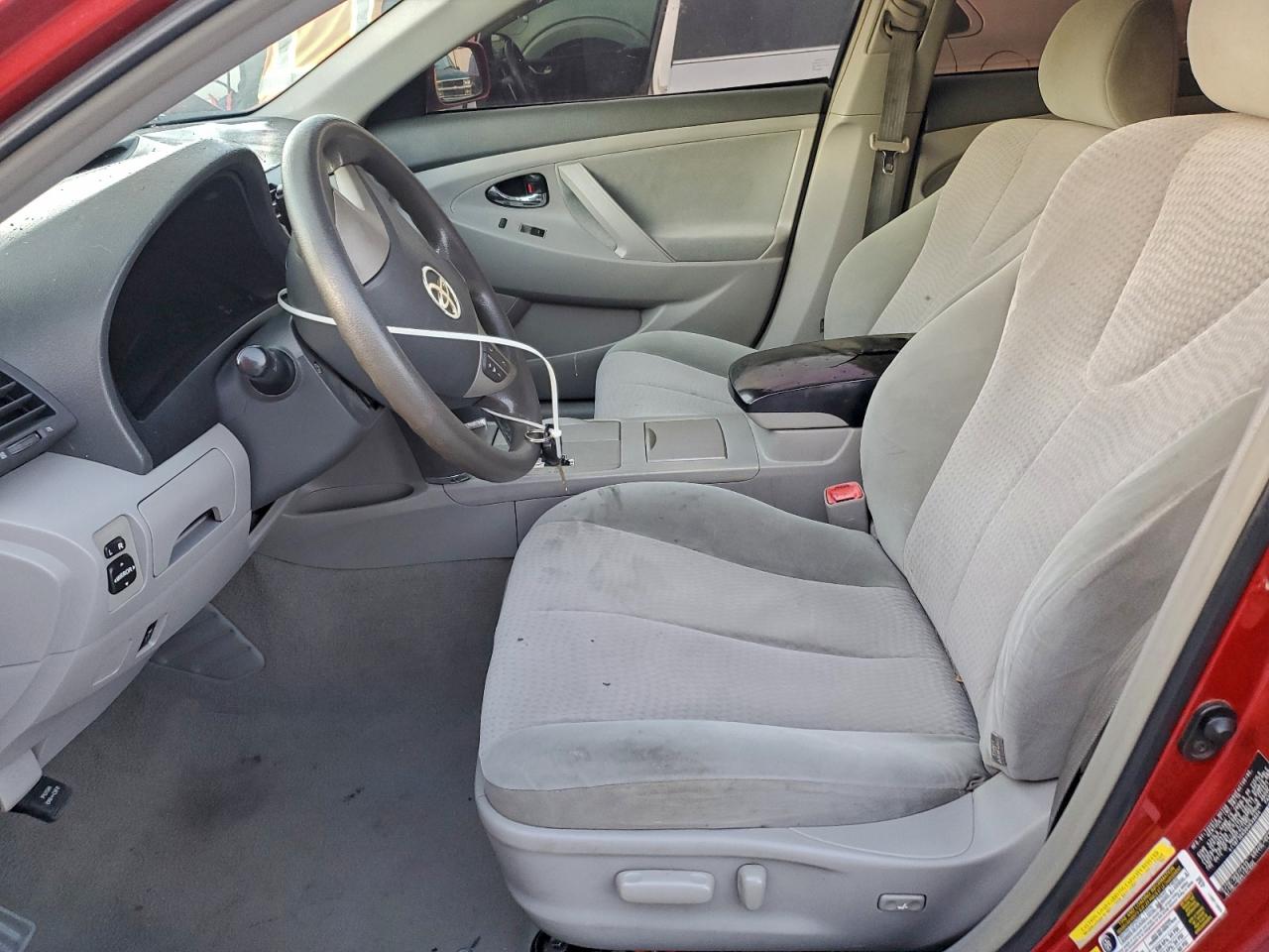 2011 TOYOTA CAMRY BASE photo 7