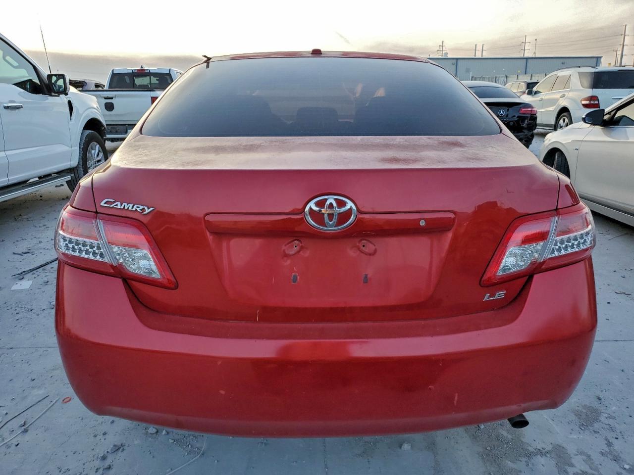 2011 TOYOTA CAMRY BASE photo 6