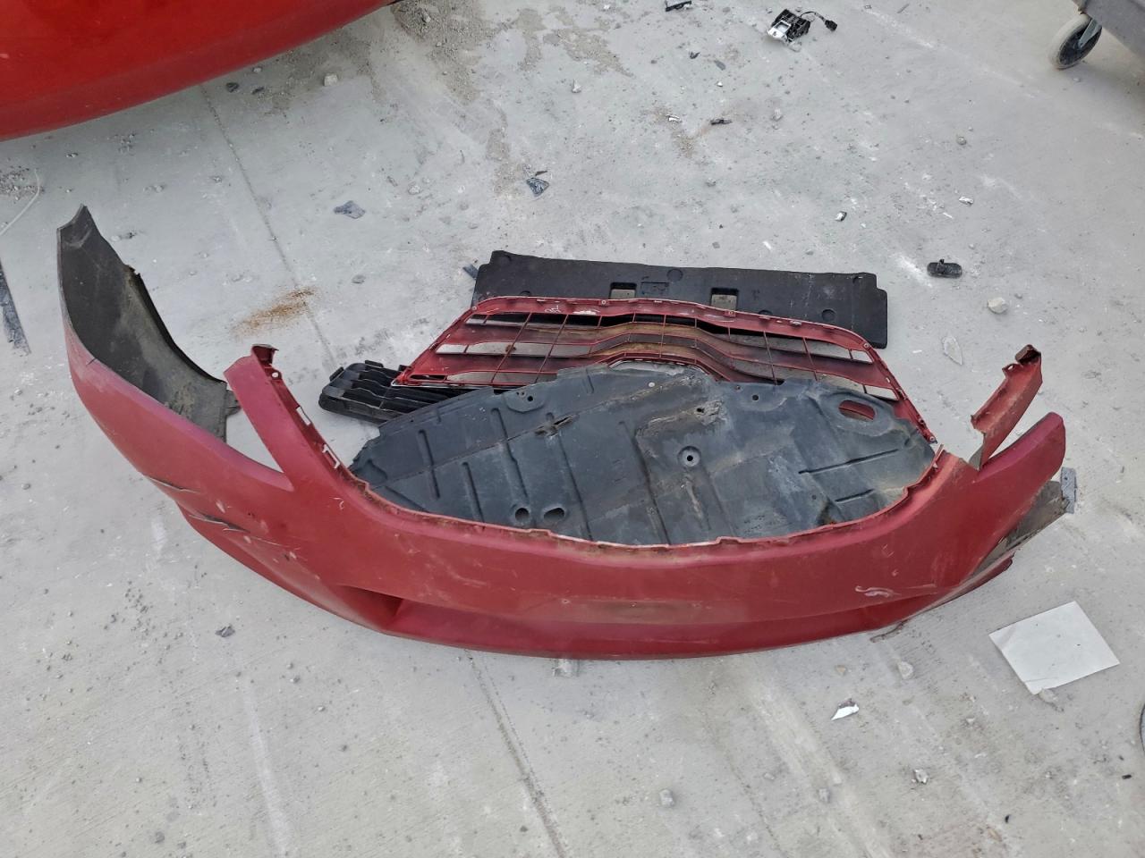 2011 TOYOTA CAMRY BASE photo 12
