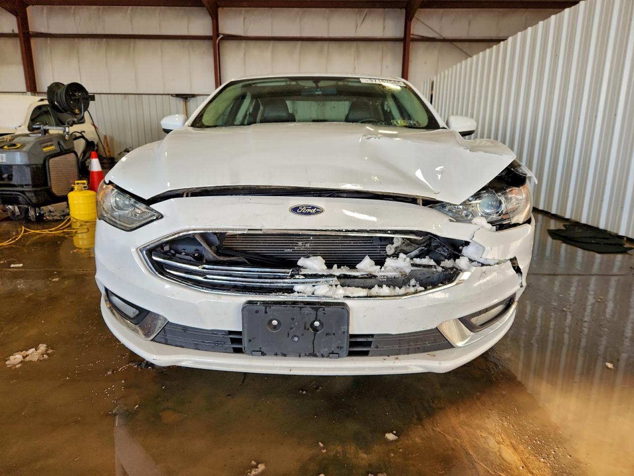2017 FORD FUSION SE photo 9