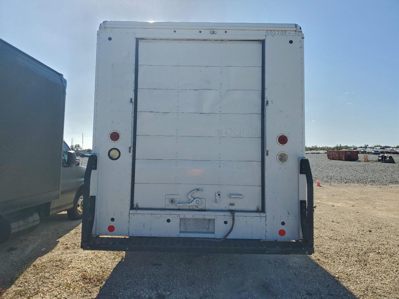 2021 FORD F59 DELIVERY TRUCK photo 6