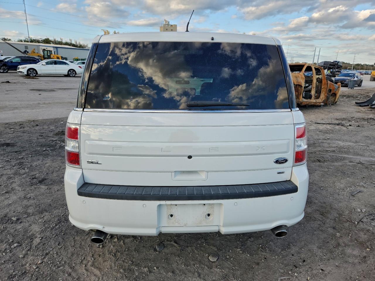 2016 FORD FLEX SEL photo 11