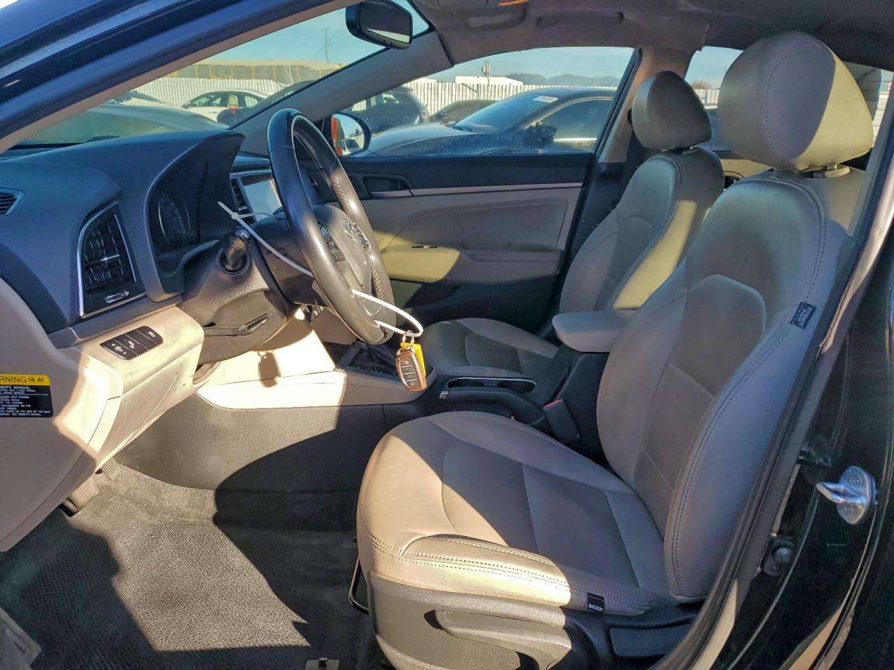 2018 HYUNDAI ELANTRA SEL photo 7