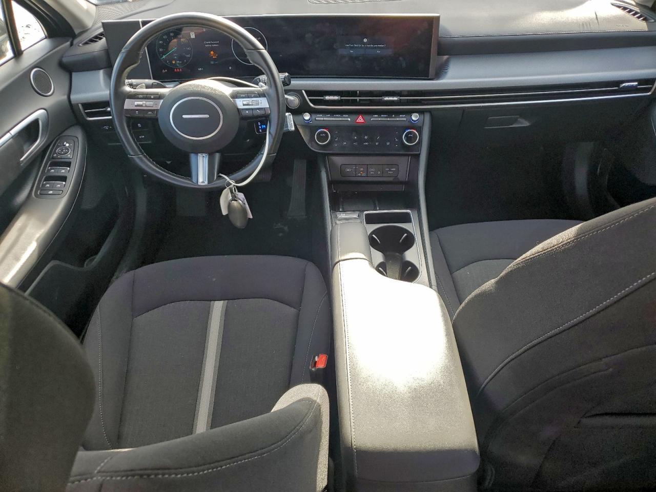 2024 HYUNDAI SONATA SEL photo 8