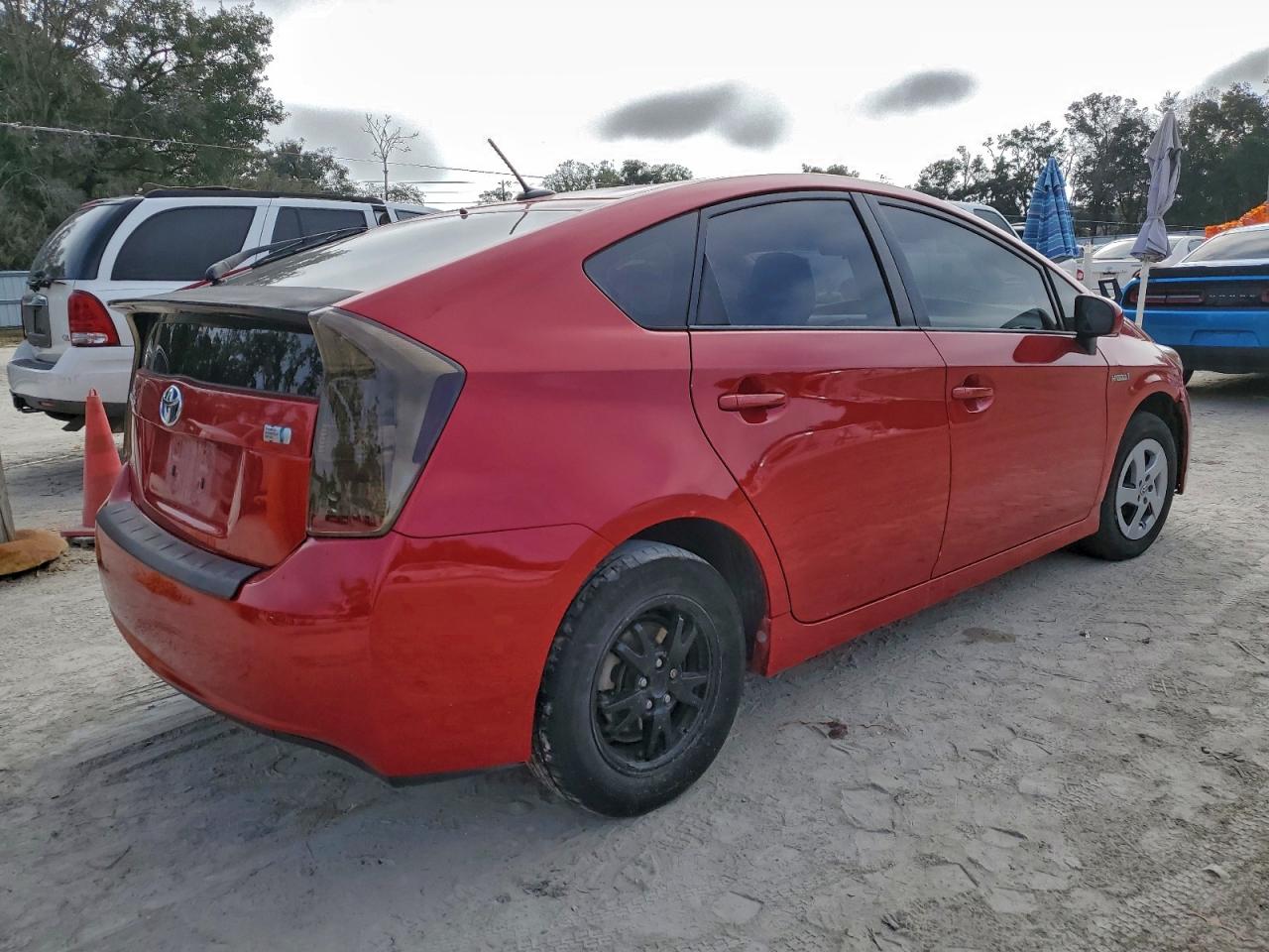 2010 TOYOTA PRIUS photo 3