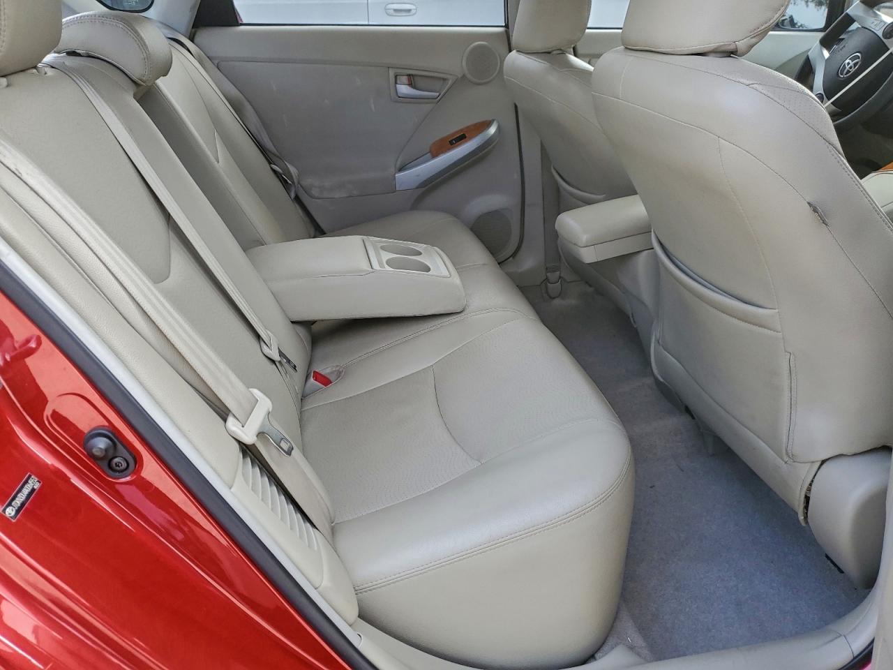 2010 TOYOTA PRIUS photo 10