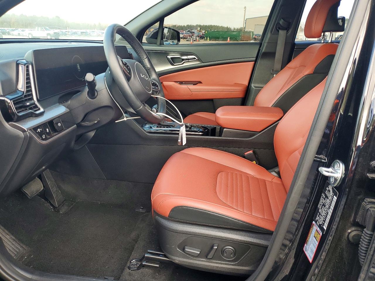 2025 KIA SPORTAGE SX PRESTIGE photo 7