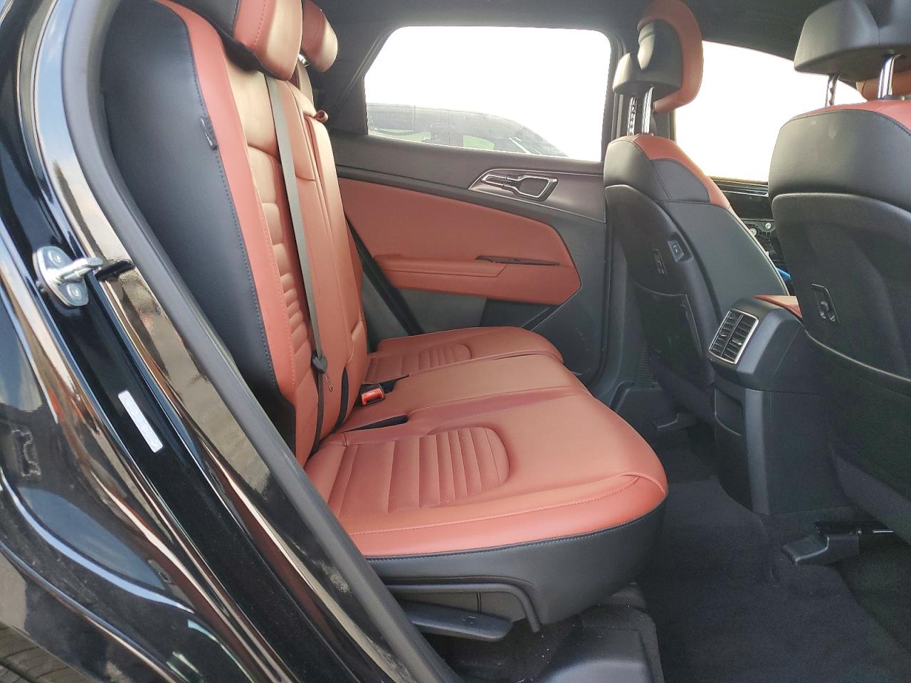 2025 KIA SPORTAGE SX PRESTIGE photo 11