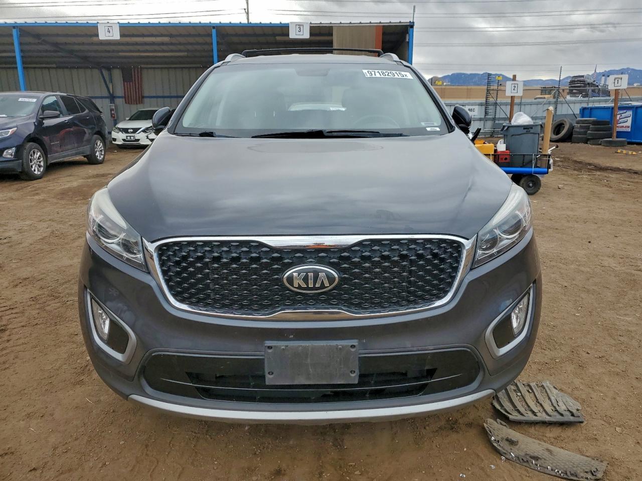 2017 KIA SORENTO EX photo 13