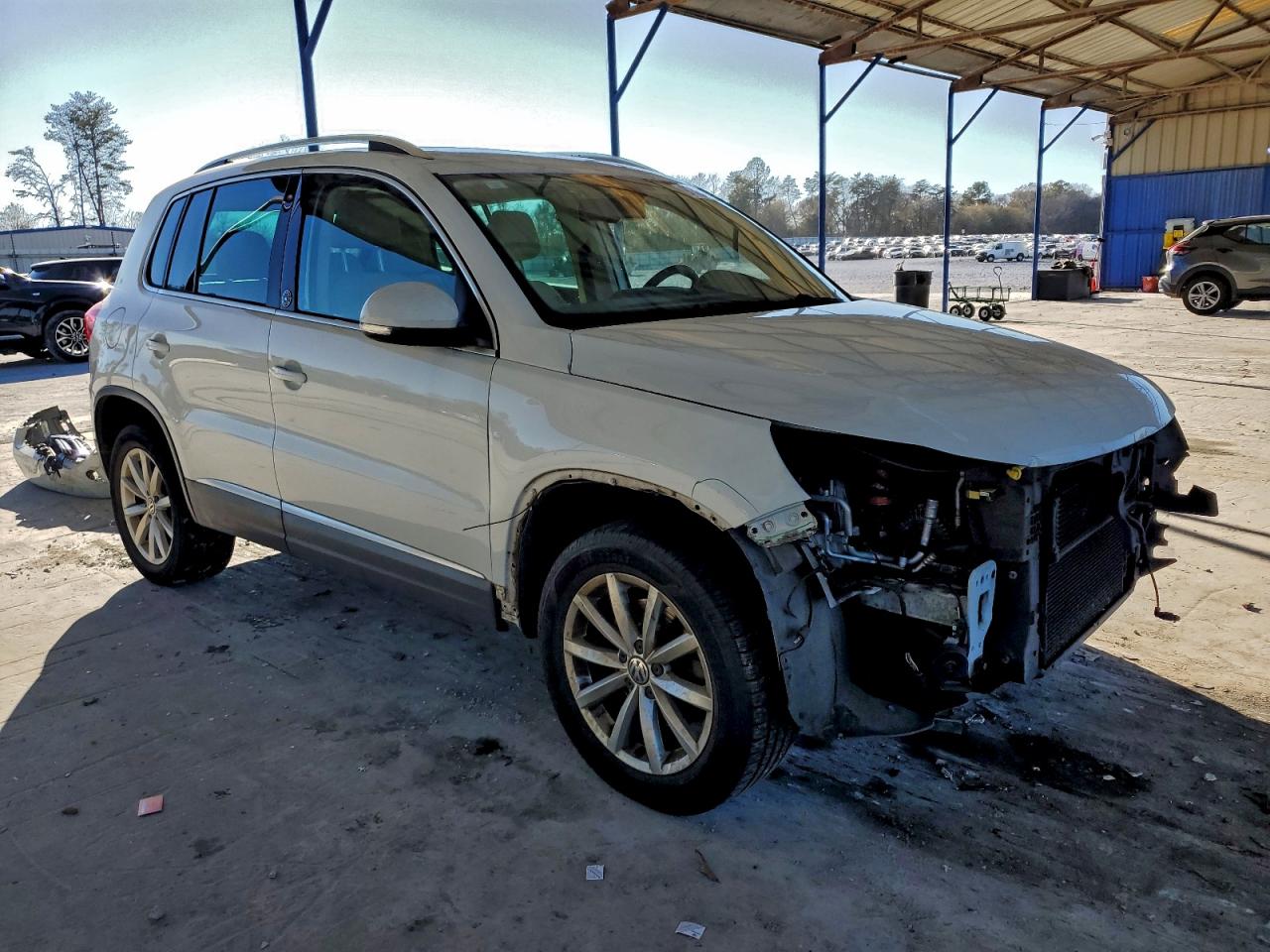 2017 VOLKSWAGEN TIGUAN WOLFSBURG photo 4