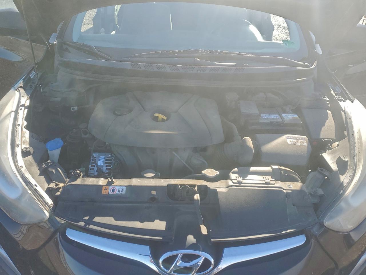 2014 HYUNDAI ELANTRA SE photo 11
