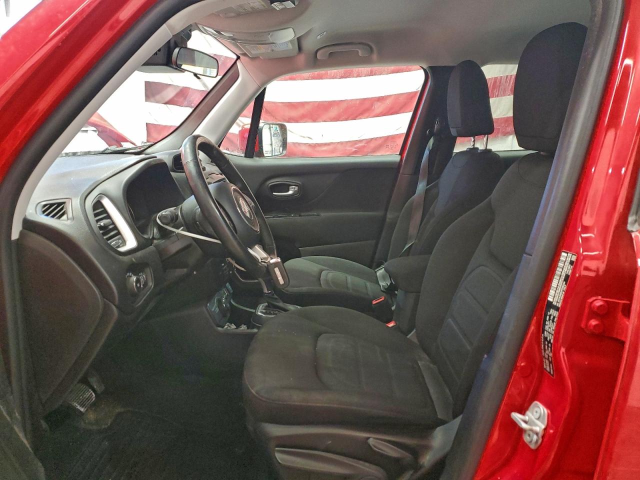 2019 JEEP RENEGADE LATITUDE photo 7