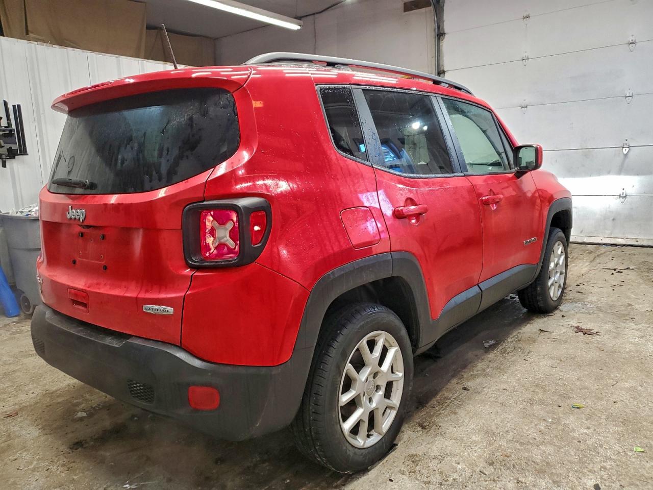 2019 JEEP RENEGADE LATITUDE photo 3