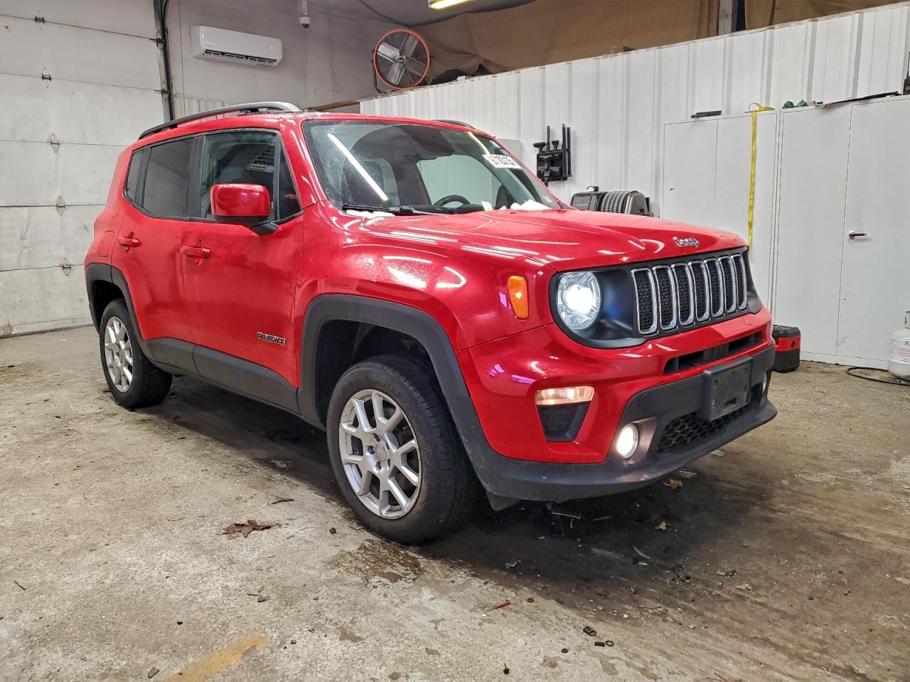 2019 JEEP RENEGADE LATITUDE photo 4