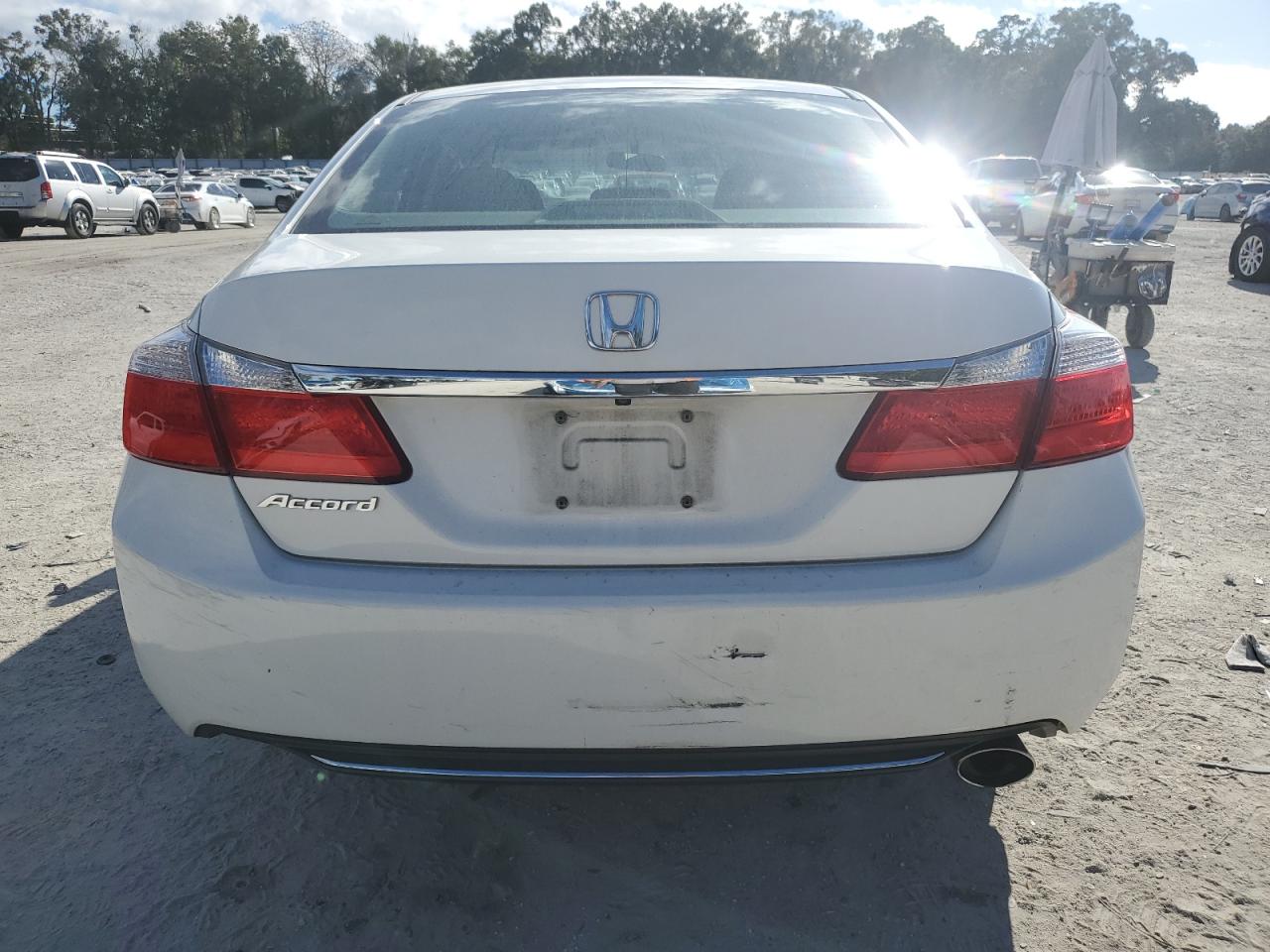 2015 HONDA ACCORD LX photo 6