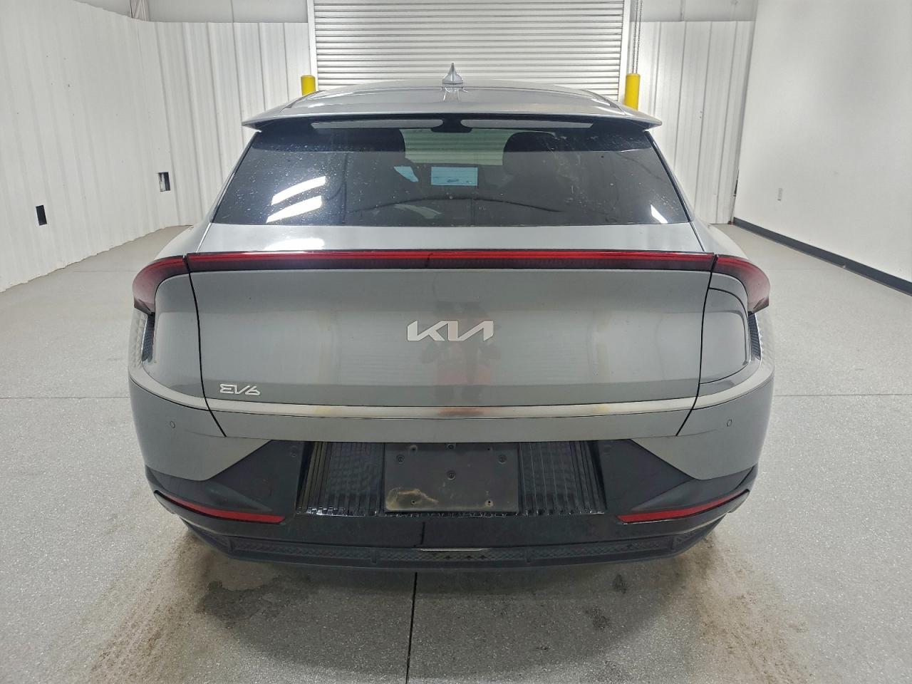2023 KIA EV6 LIGHT photo 6