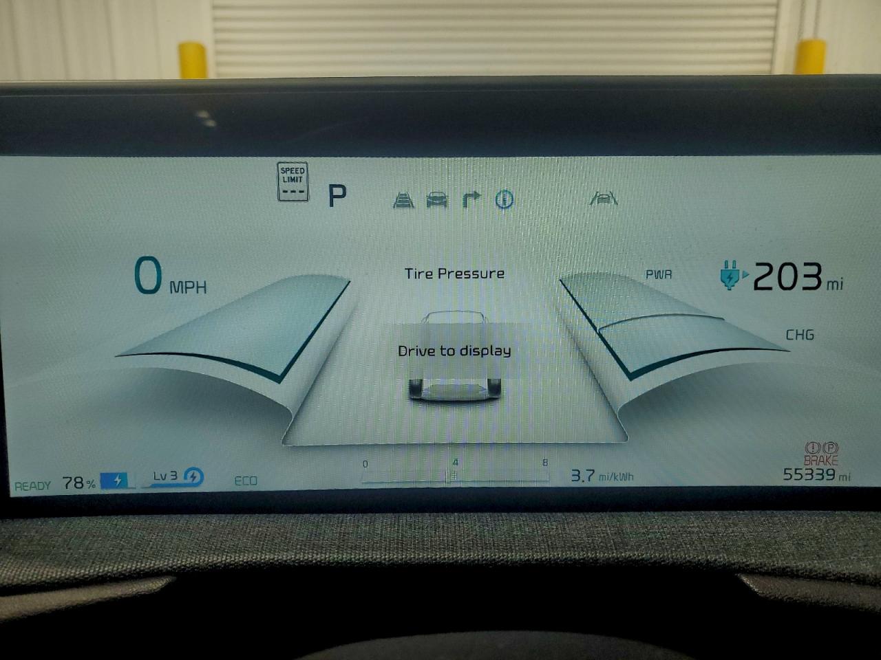 2023 KIA EV6 LIGHT photo 9