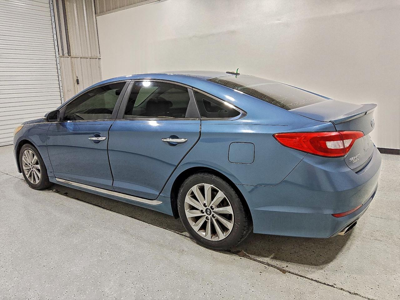 2015 HYUNDAI SONATA SPORT photo 2