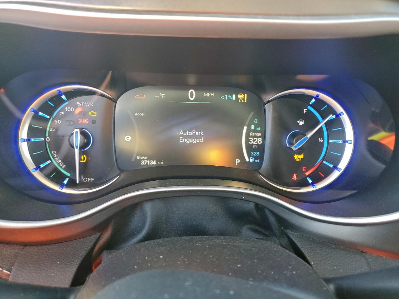 2024 CHRYSLER PACIFICA HYBRID SELECT photo 17