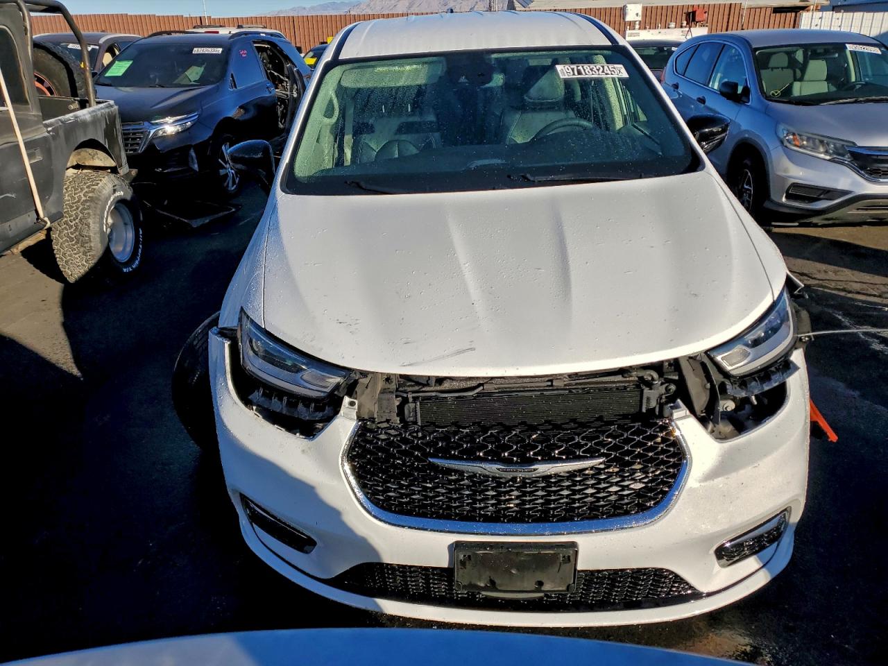 2024 CHRYSLER PACIFICA HYBRID SELECT photo 9