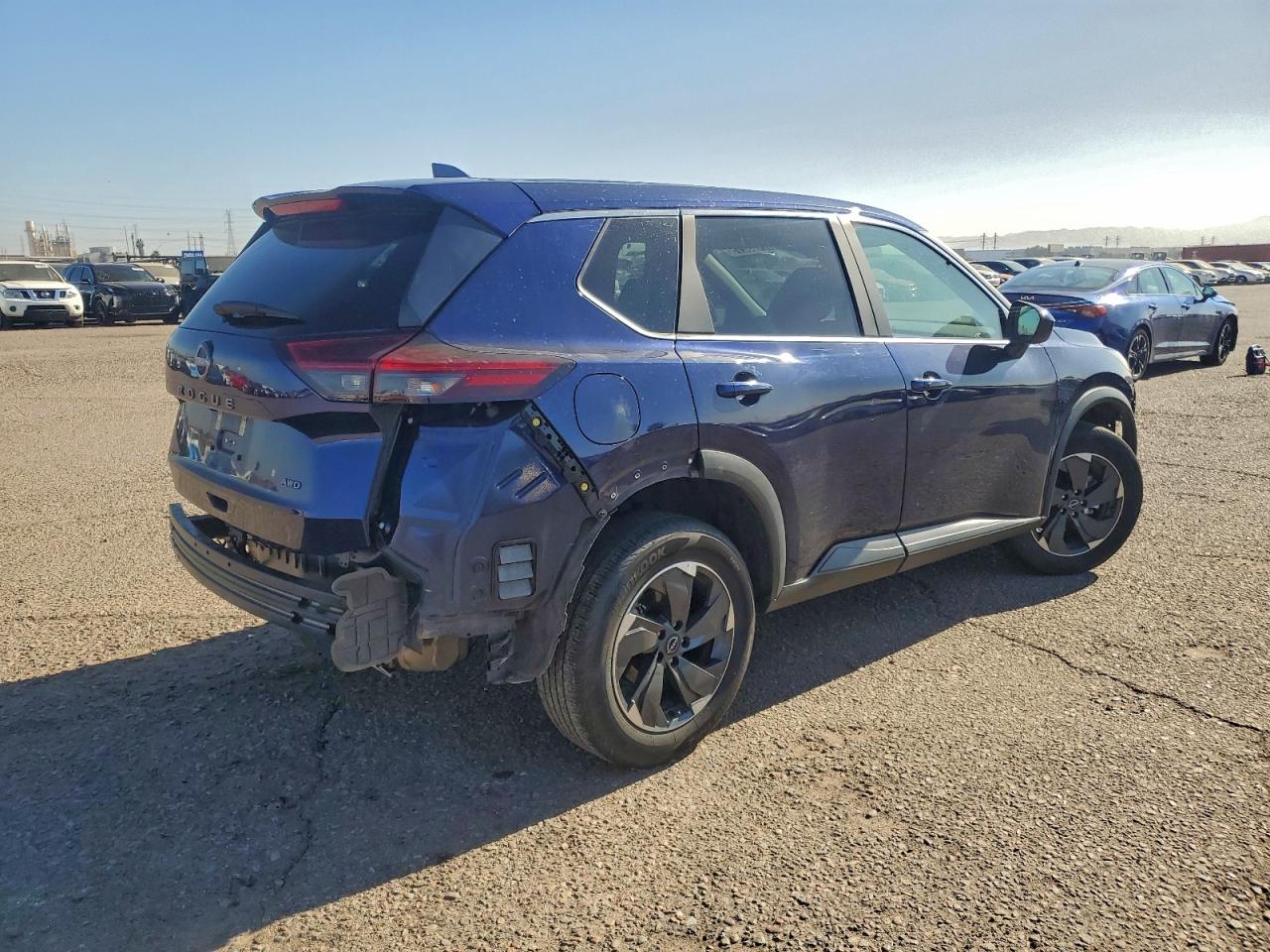 2025 NISSAN ROGUE SV photo 3