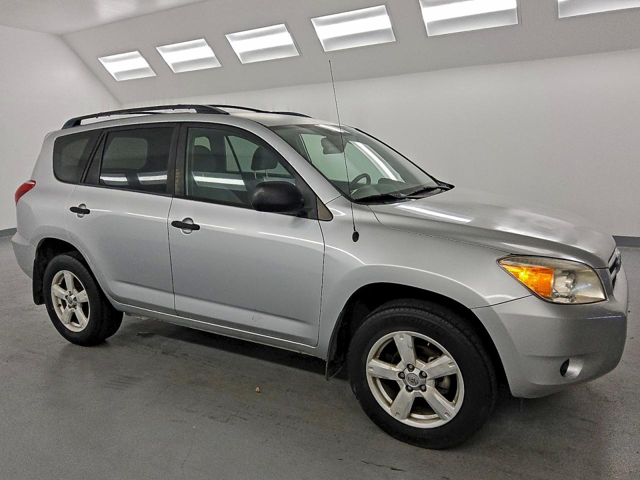 2006 TOYOTA RAV4 photo 4