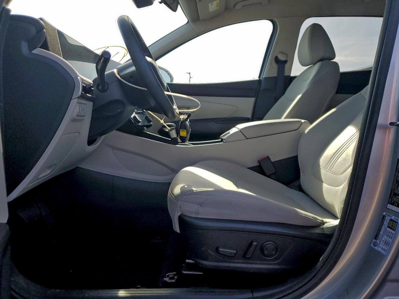 2025 HYUNDAI TUCSON SEL photo 7