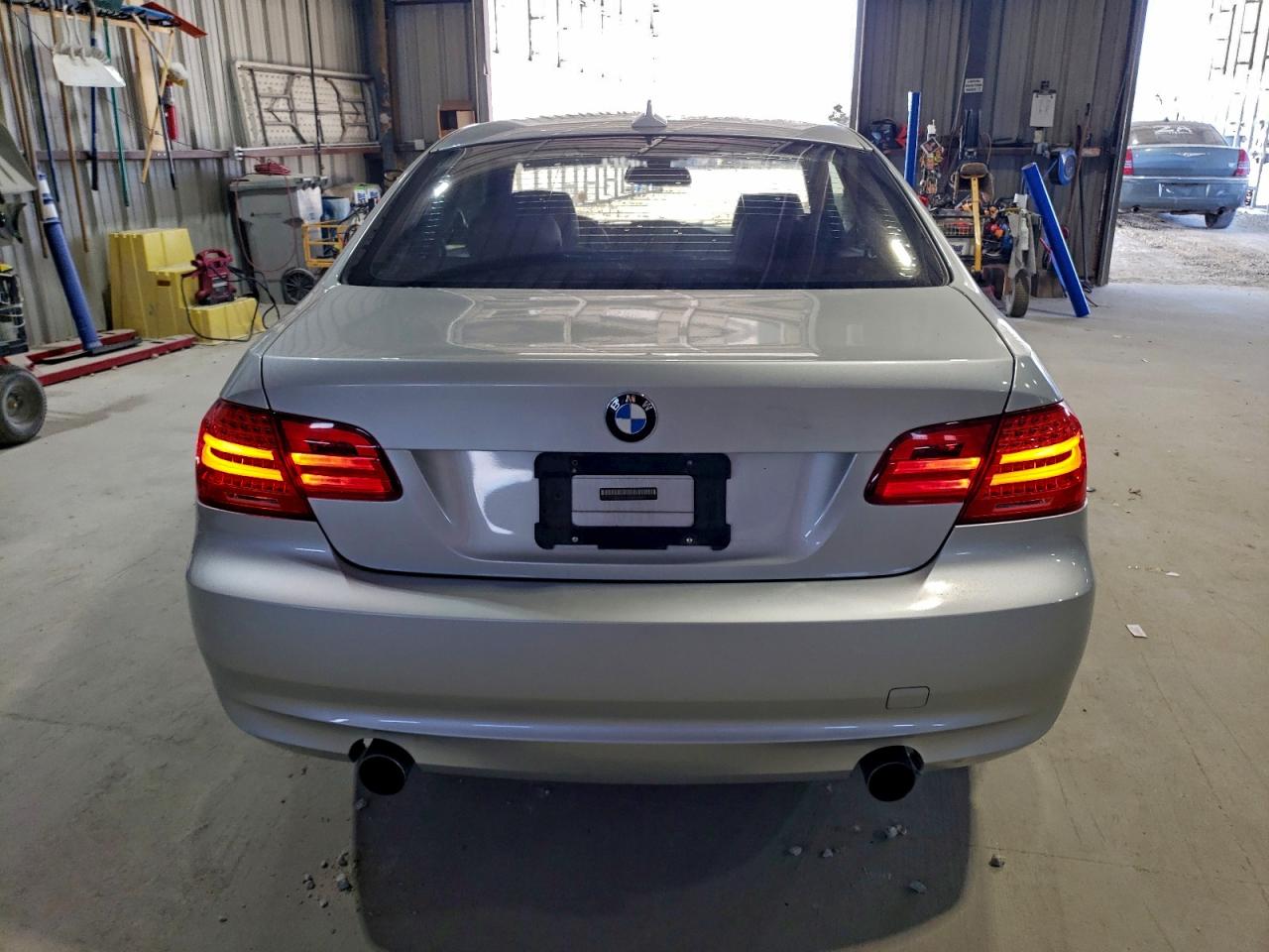 2011 BMW 335 XI photo 6