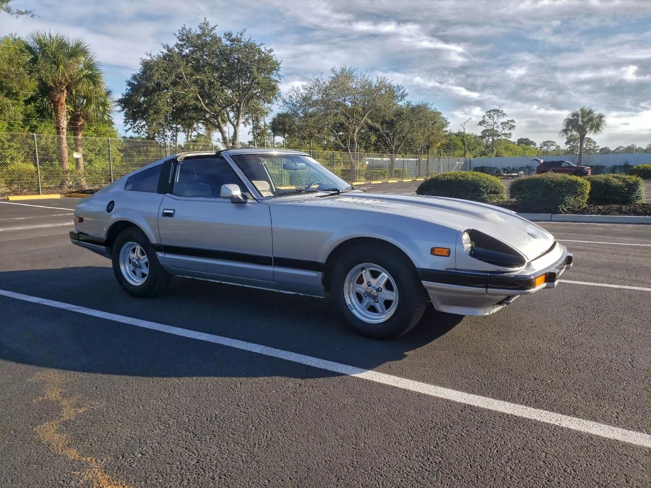 1982 DATSUN 280ZX photo 4