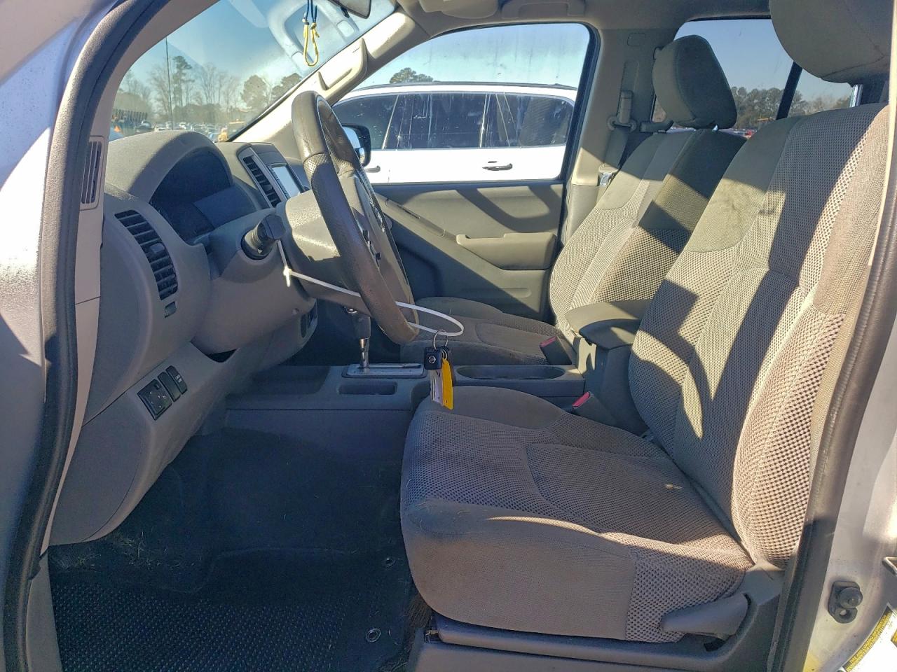 2019 NISSAN FRONTIER S photo 7