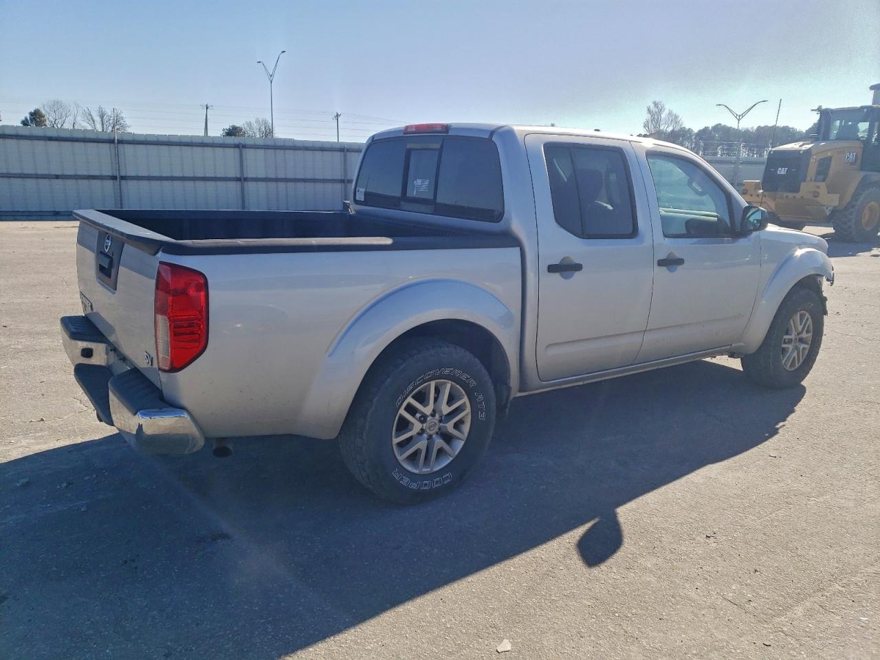 2019 NISSAN FRONTIER S photo 3